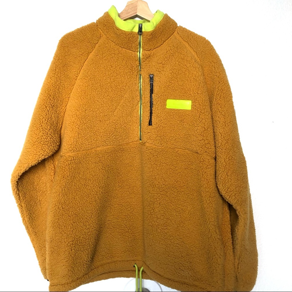 Fila Cozy Sherpa Half-Zip Sweatshirt - Picture 3 of 10